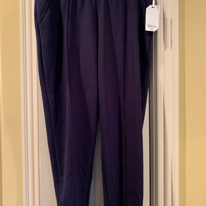 Women’s Stylus navy blue pintucked cropped pants